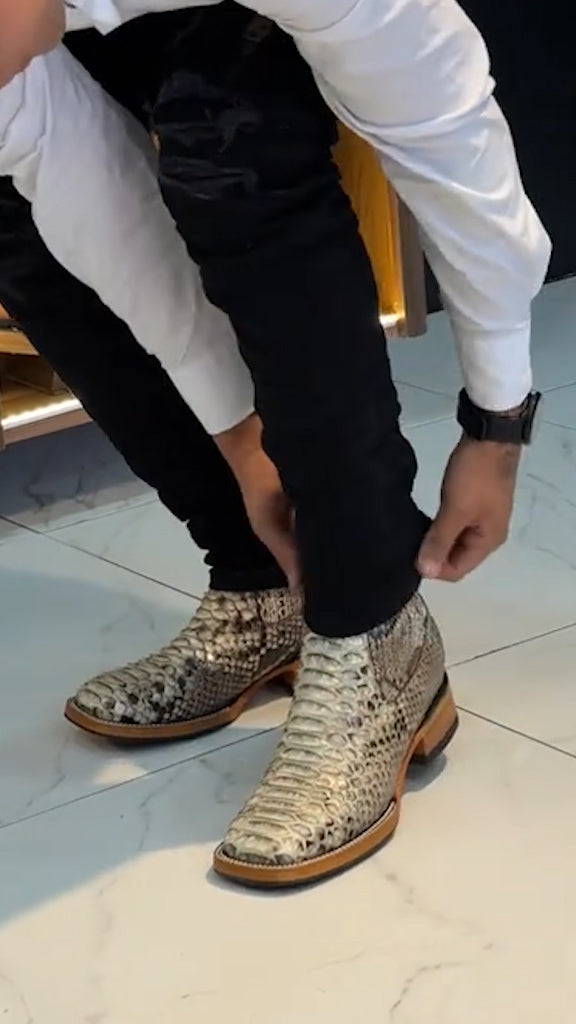 2025 New White Python Fashion Cowboy Boots