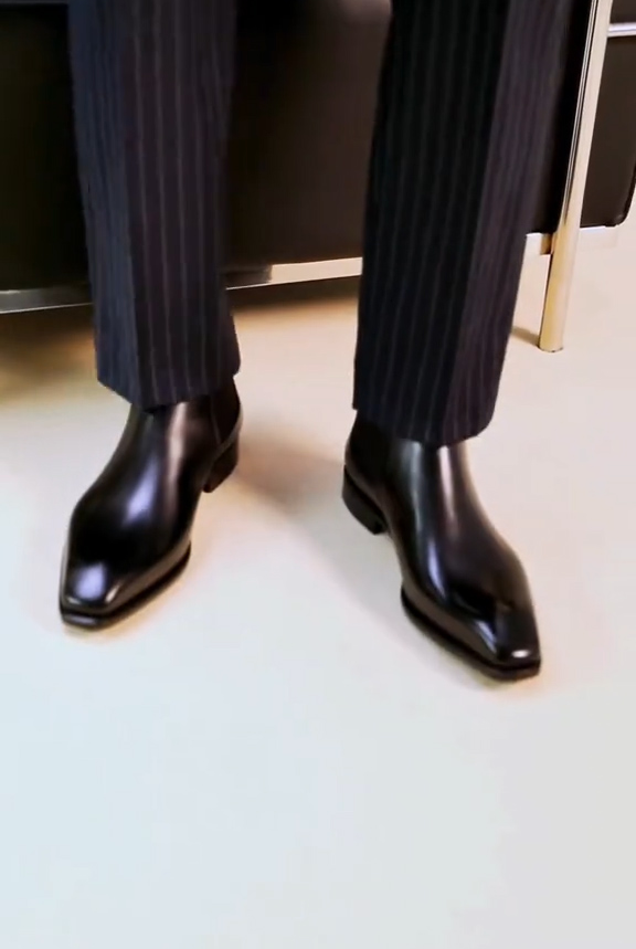 Men's cowhide square toe shiny ankle boots