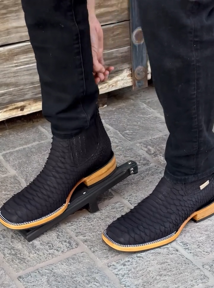 Genuine leather crocodile boots