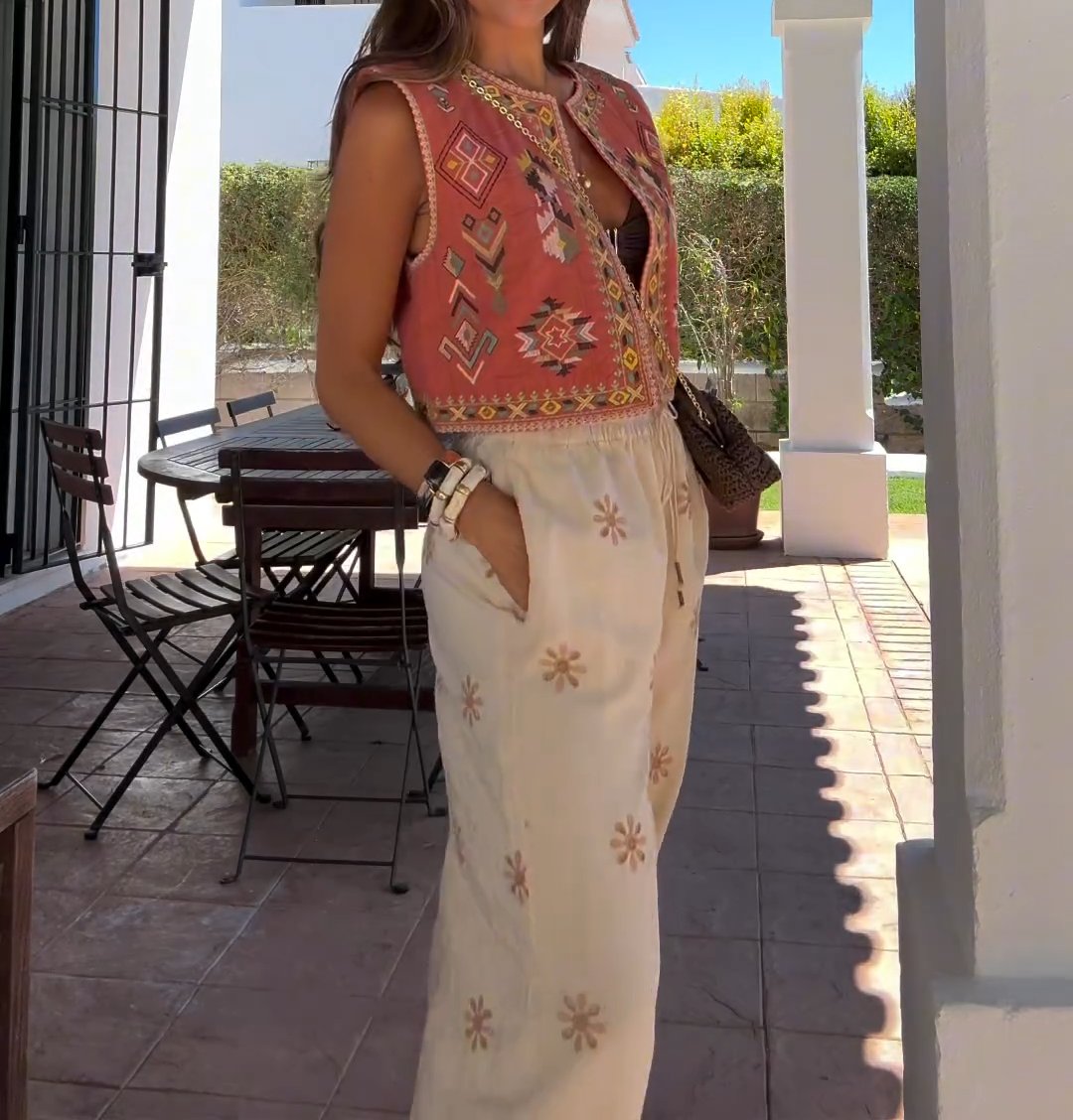 2024 Original Round Neck Sleeveless Flower Embroidery Suit