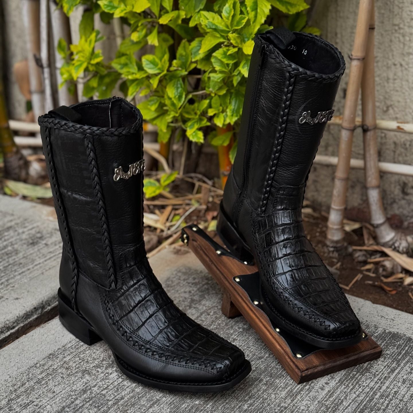 2024 New Crocodile Pattern Leather Handmade Cowboy Boots