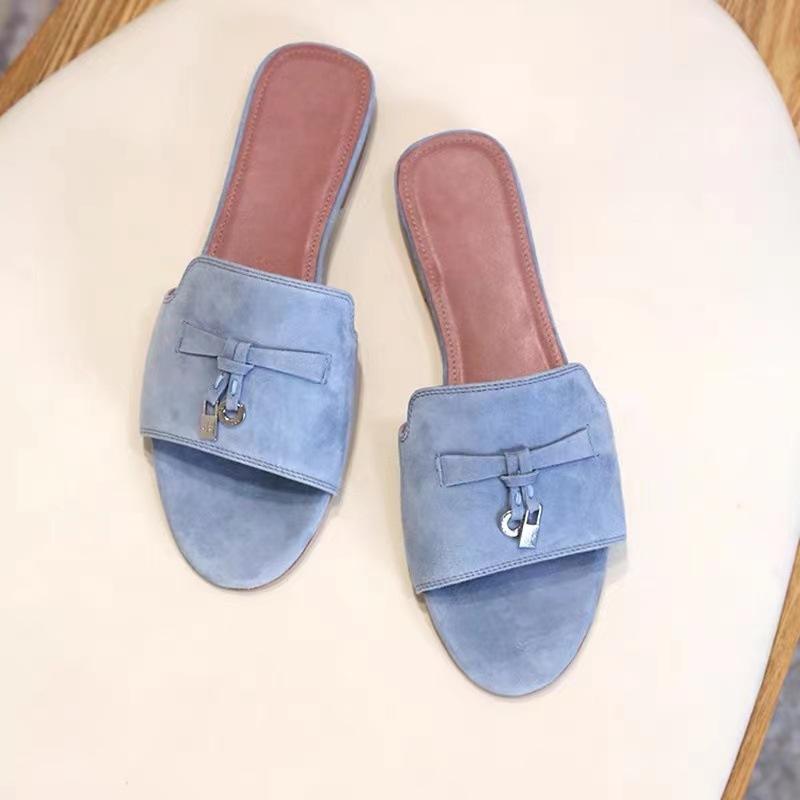 Fashion Casual Retro Lock Flat Slippers